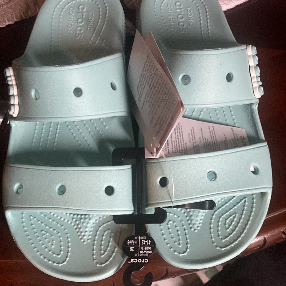 Classic crocs sandals🎁🎄🎁🎄🎁